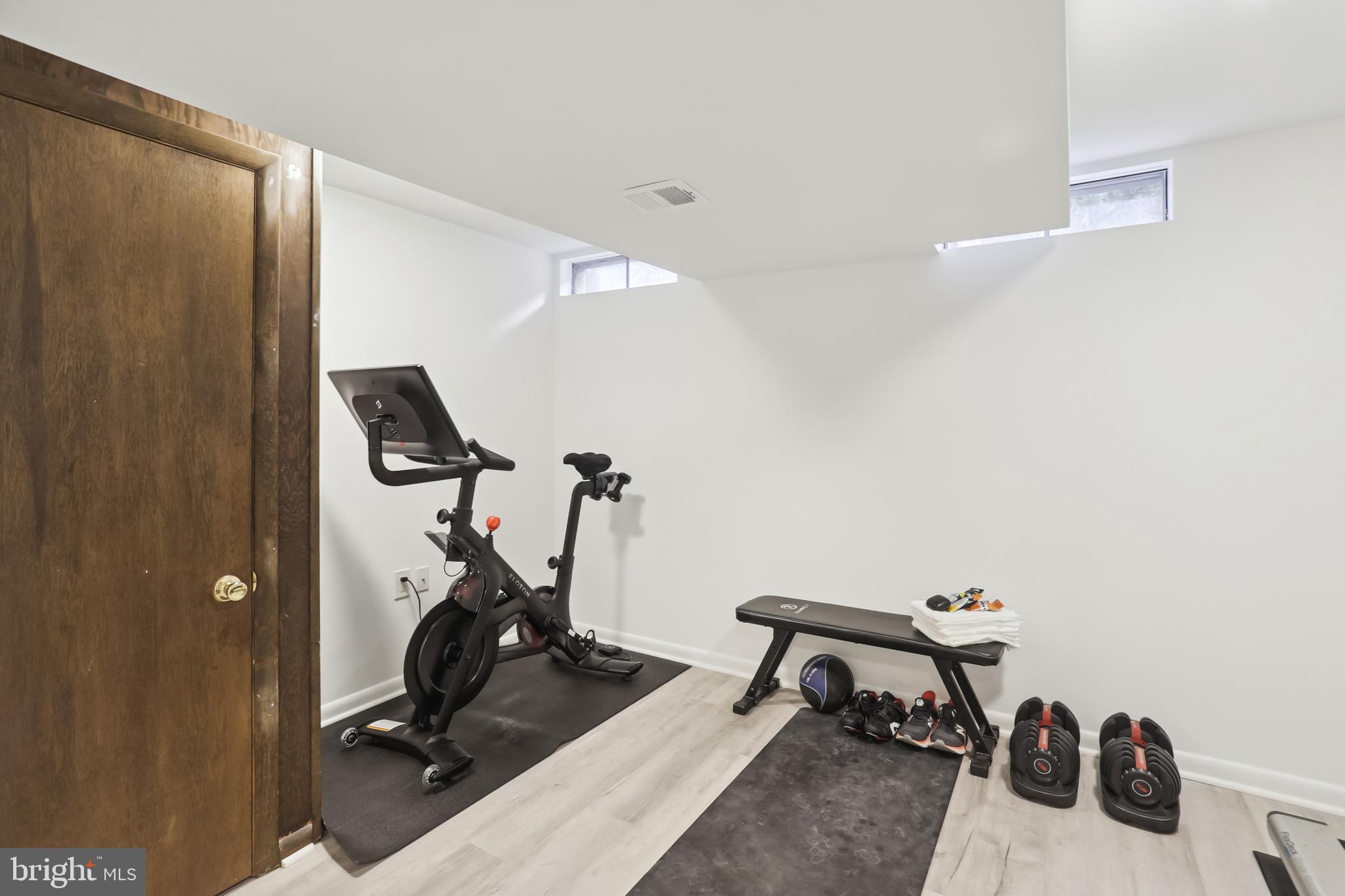 POTOMAC COMMONS - Residential