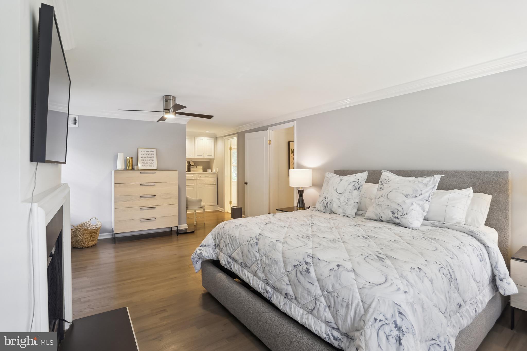 POTOMAC COMMONS - Residential