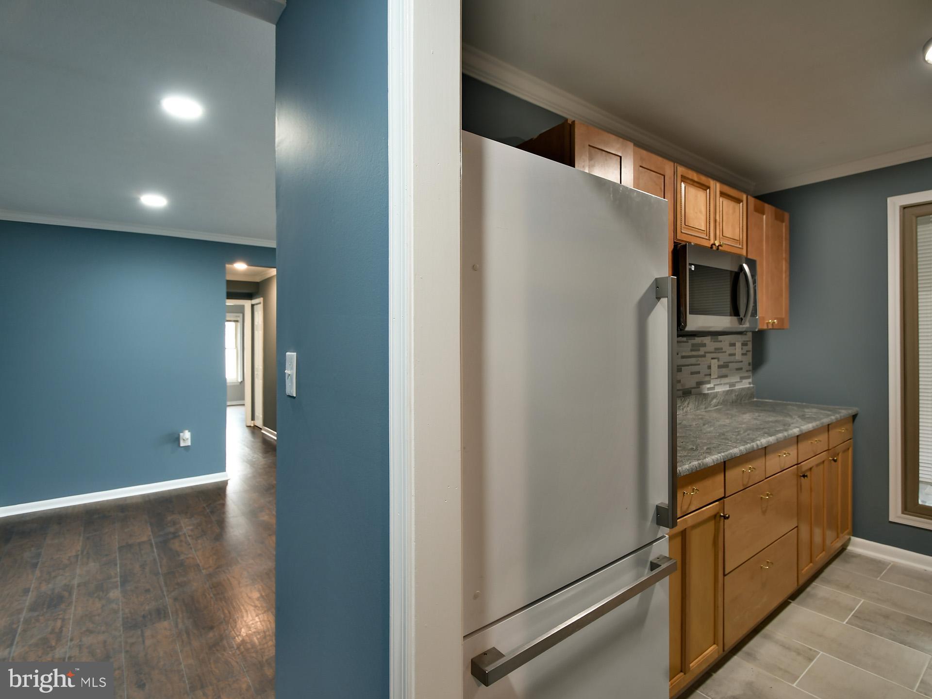 MARLOW TOWERS CONDOMINIUMS - Residential Lease