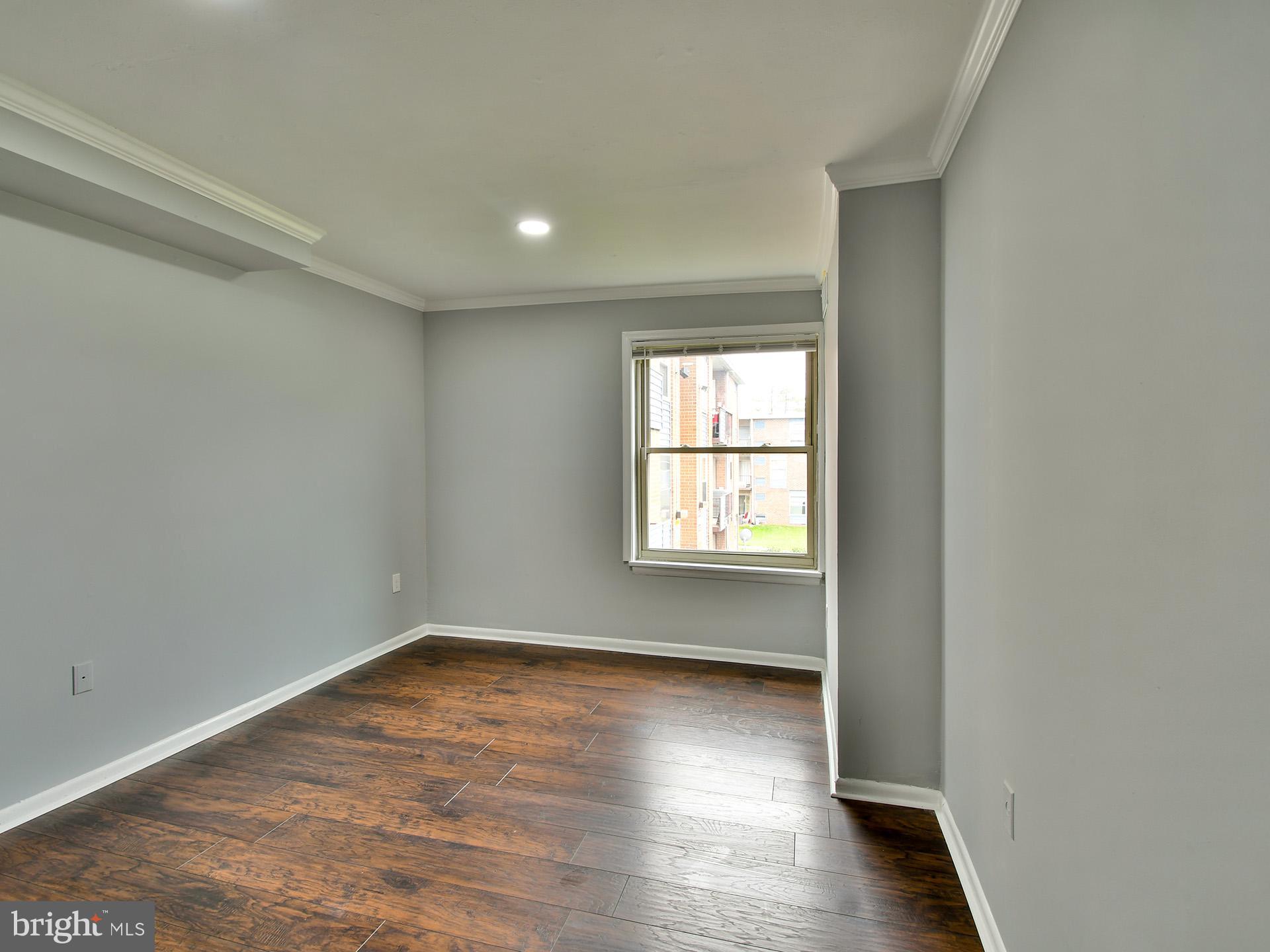 MARLOW TOWERS CONDOMINIUMS - Residential Lease