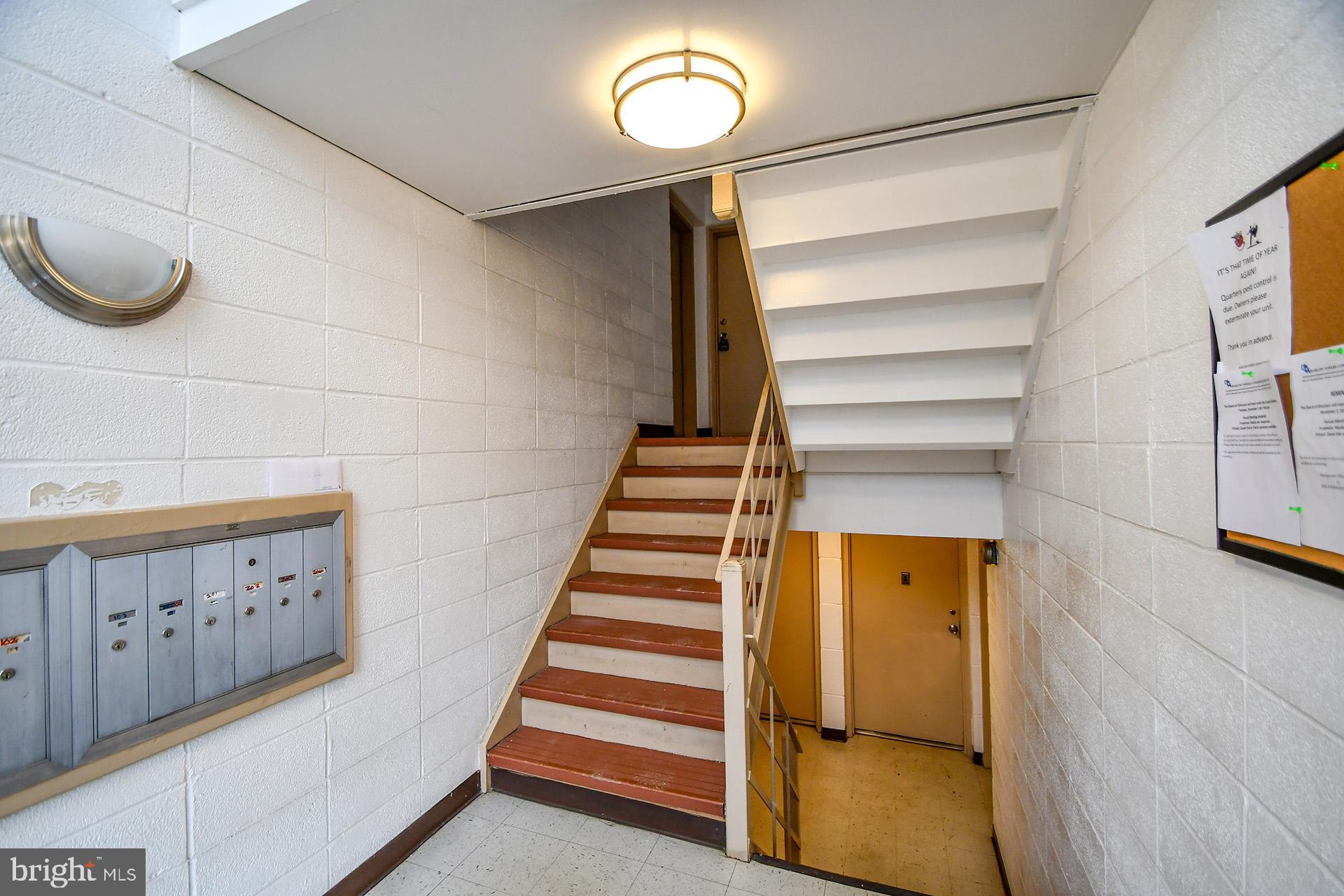 MARLOW TOWERS CONDOMINIUMS - Residential Lease