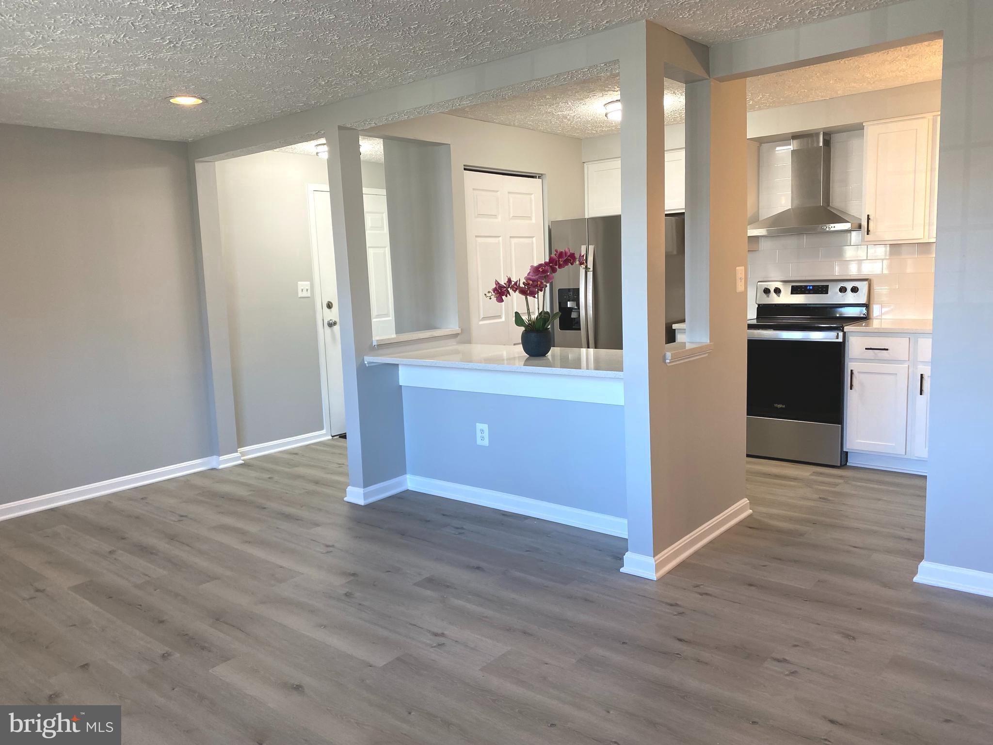 3500 WEDGEWOOD COURT B B