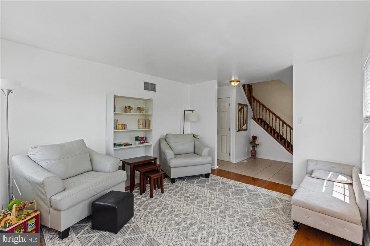 182 JOSEPHS COURT