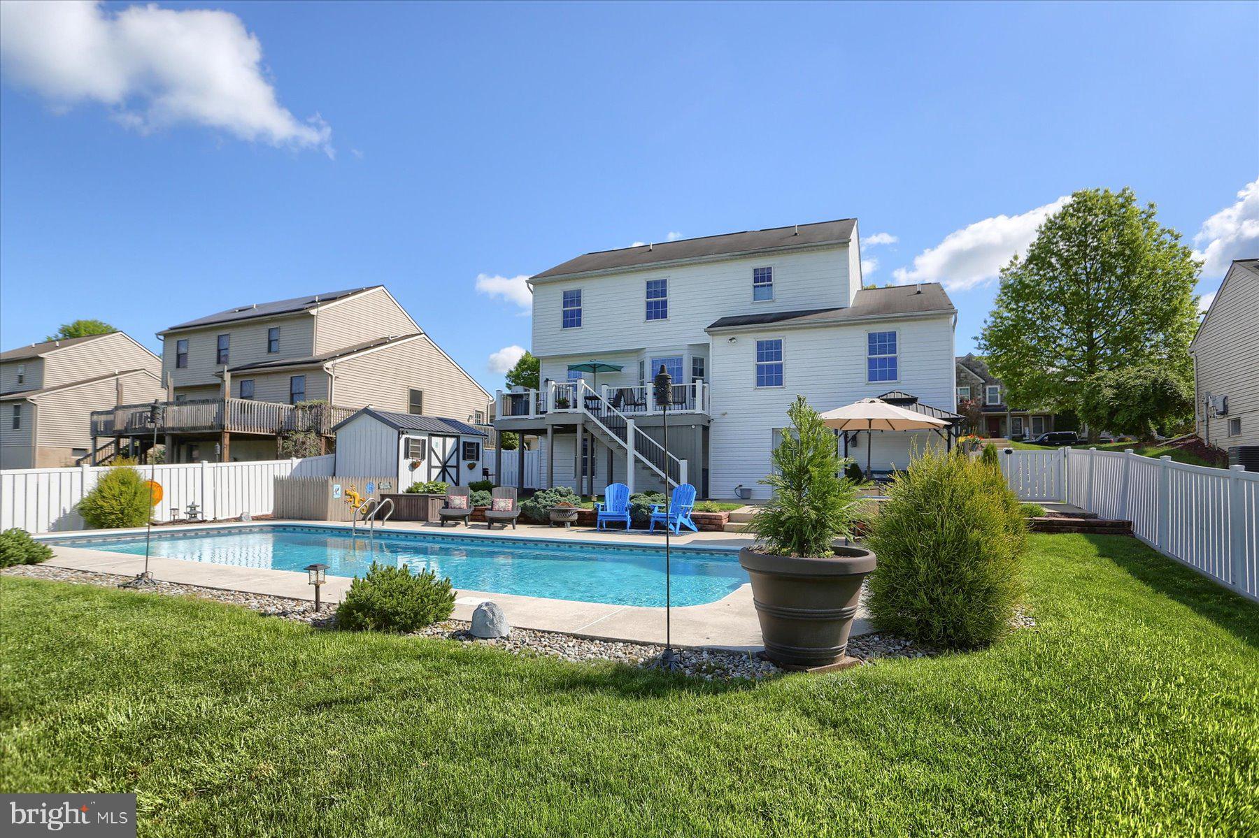 GRAYSTONE FARMS - Residential