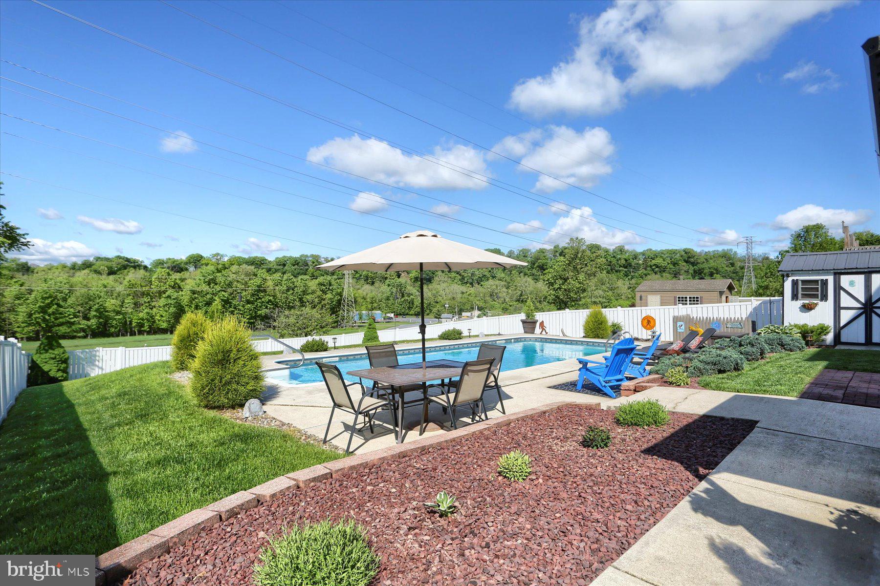 GRAYSTONE FARMS - Residential