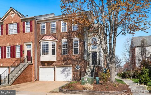 Townhouse For Sale - 2412 Gretter Place<br/> Alexandria City County, ALEXANDRIA, VA 22311