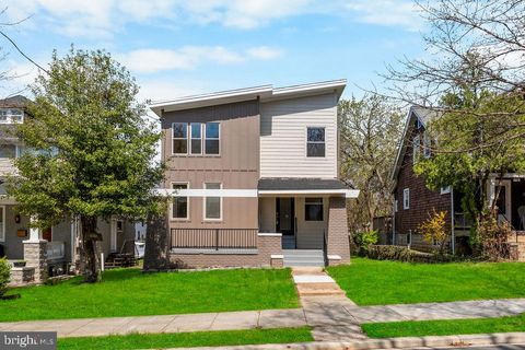 Photo of 2316 Monroe Street NE, WASHINGTON, DC 20018 (MLS # DCDC2254086)