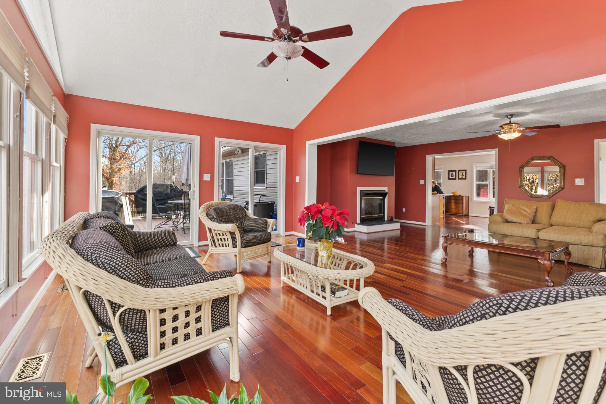 LAKE JACKSON - Residential