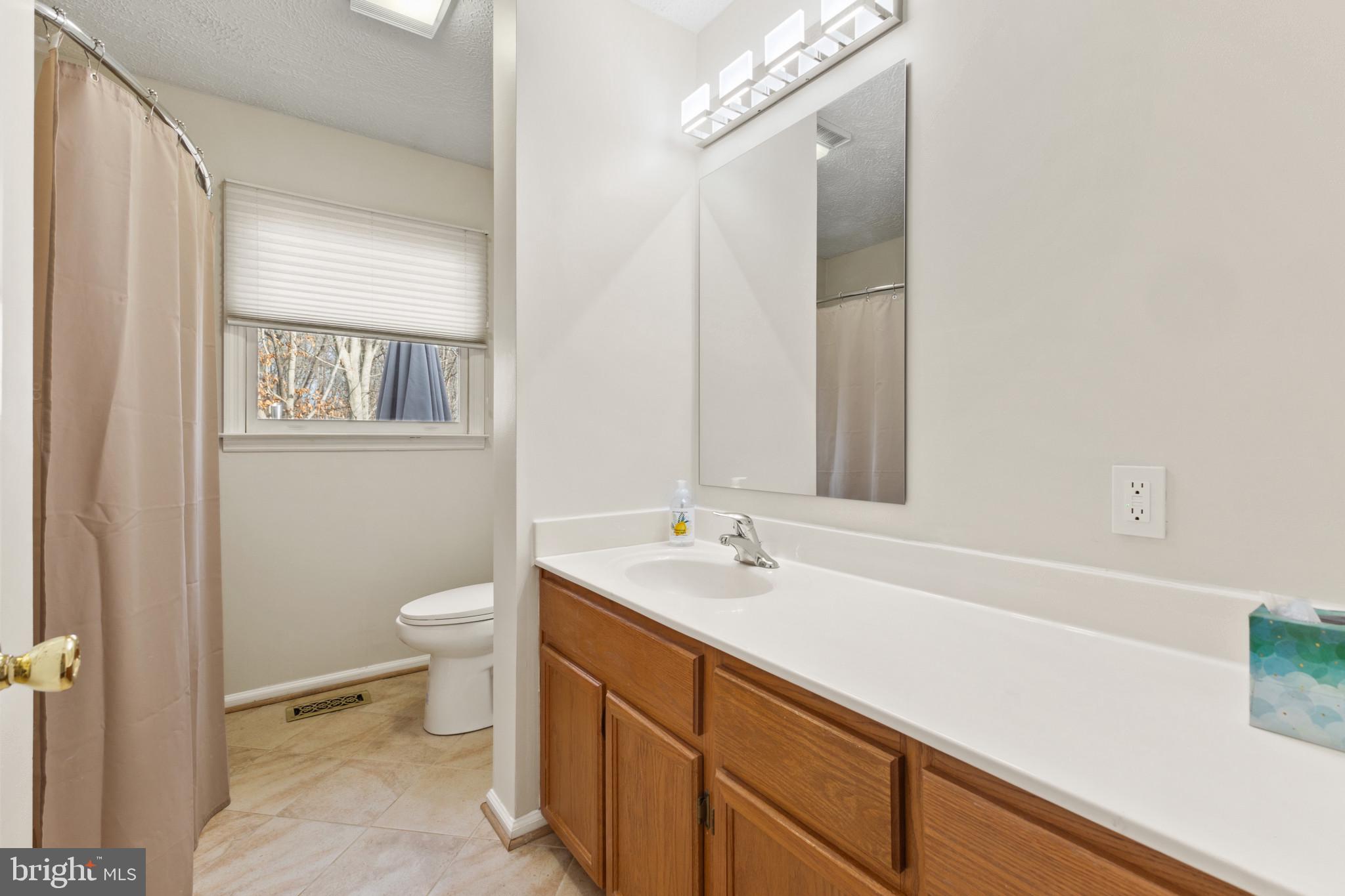 LAKE JACKSON - Residential