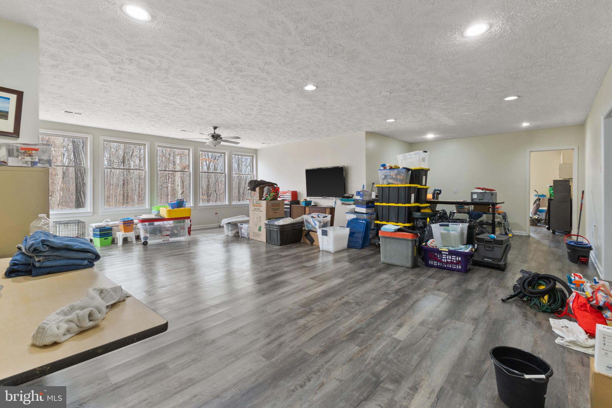 LAKE JACKSON - Residential