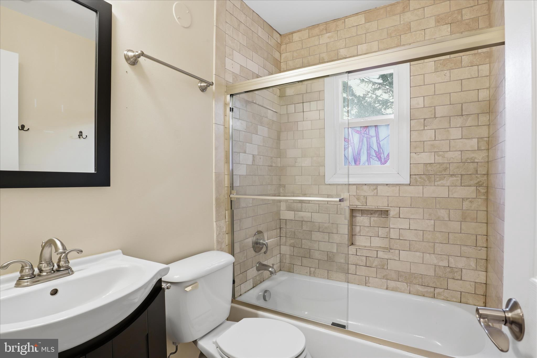 PIMMIT VIEW - Residential