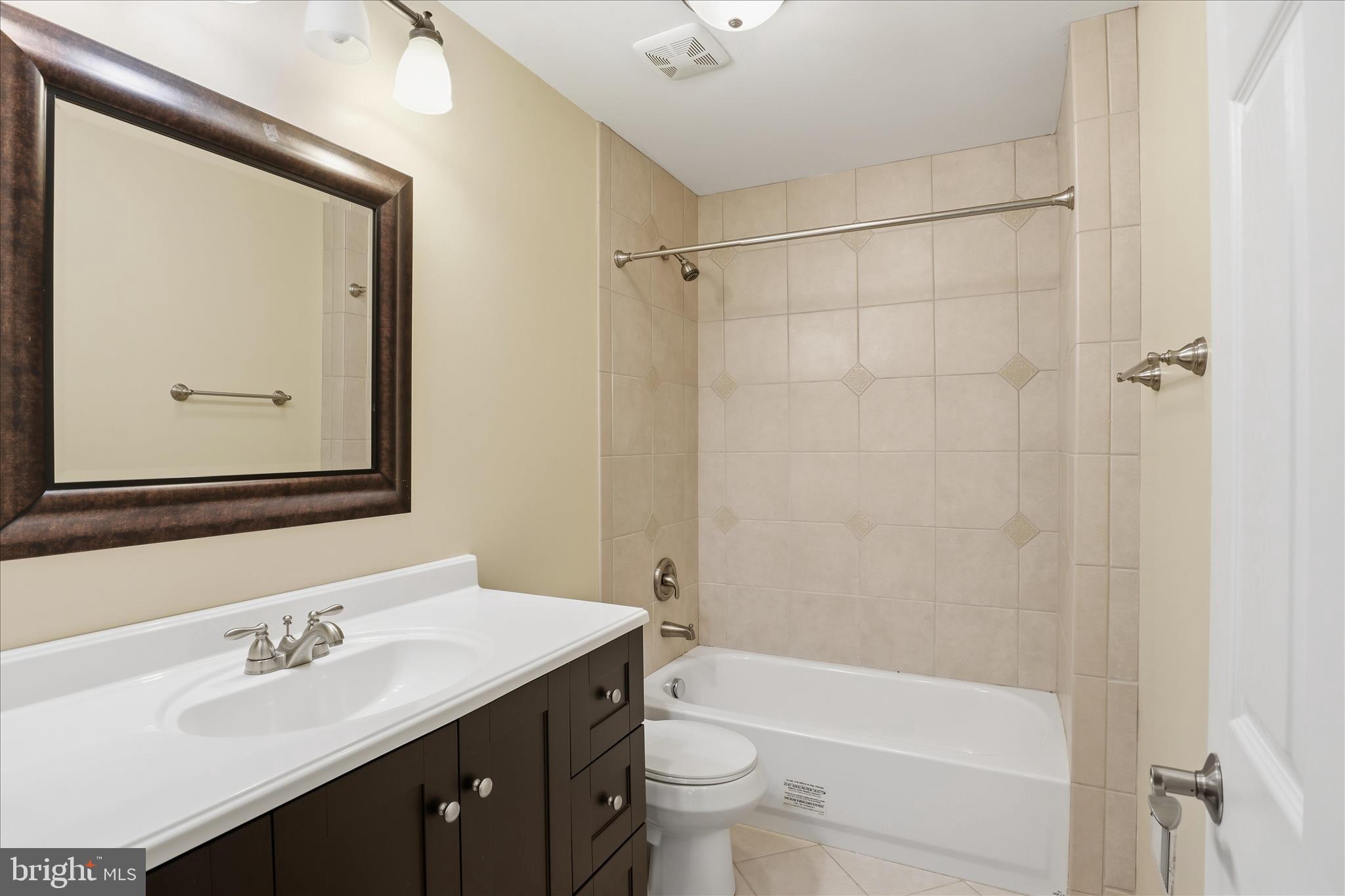 PIMMIT VIEW - Residential