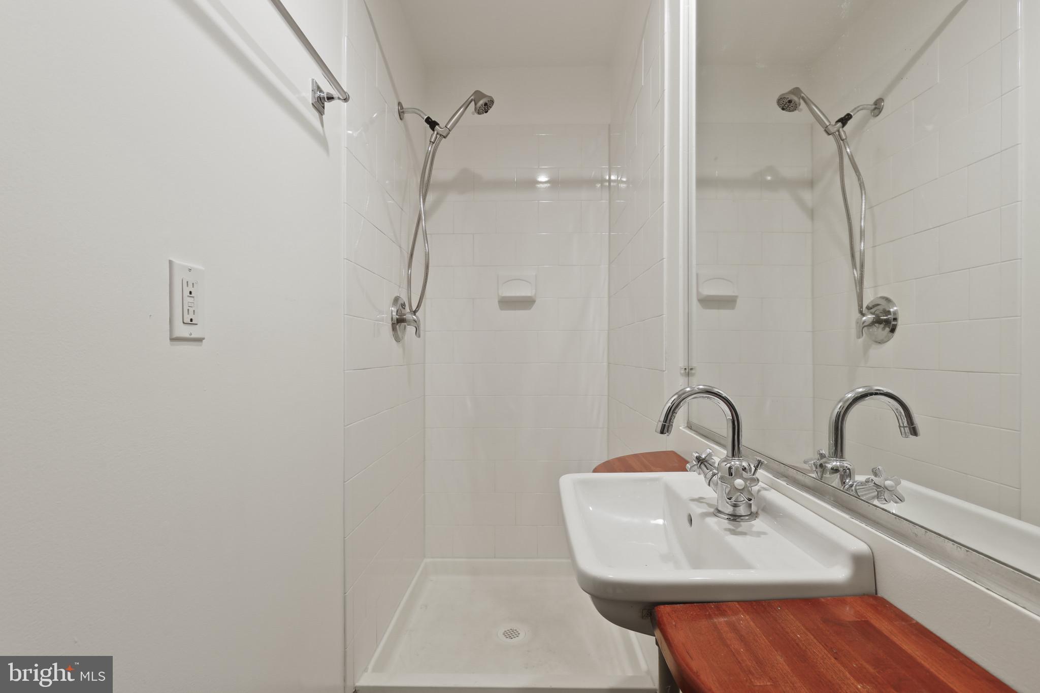 UPPER FELLS POINT - Residential Lease