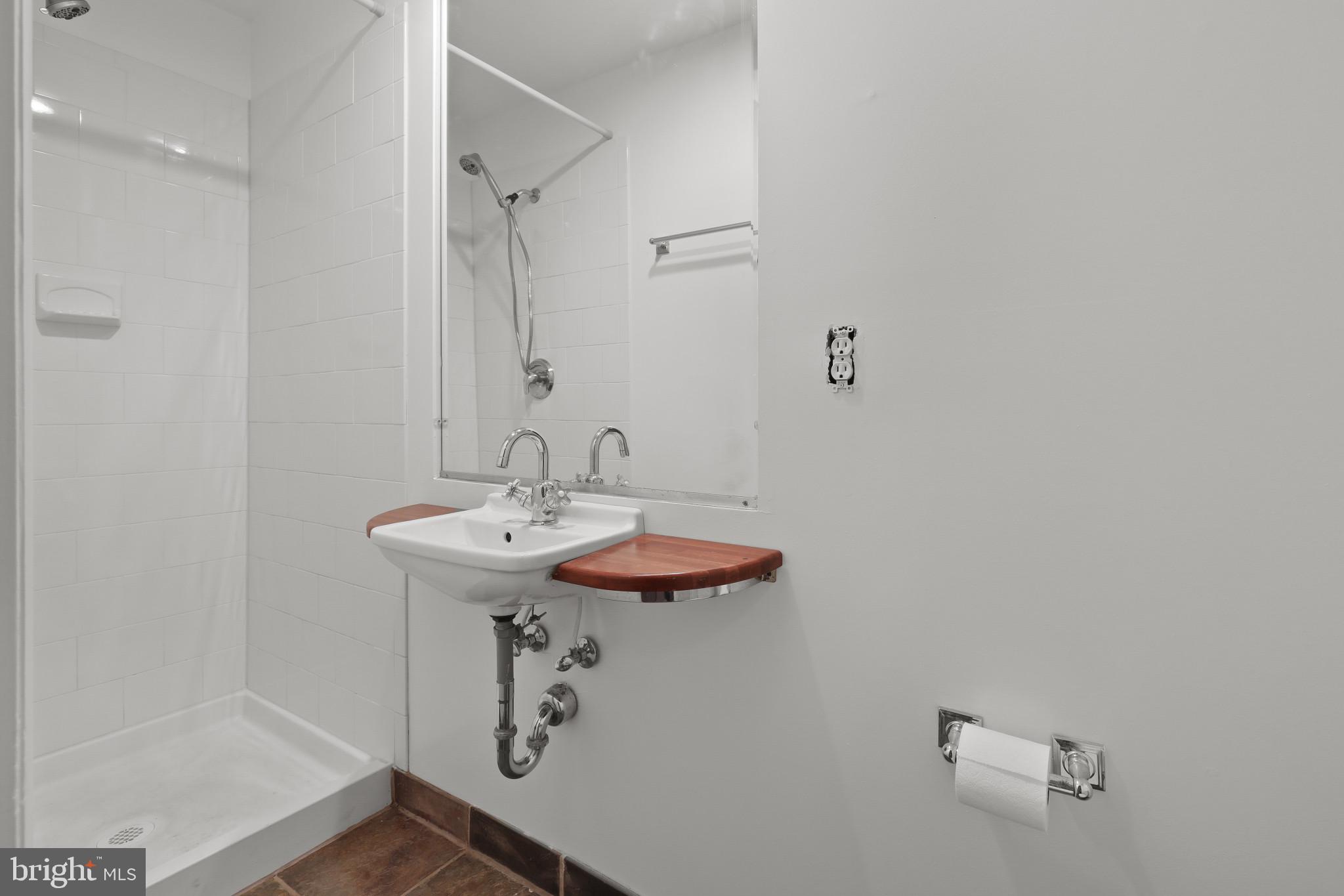 UPPER FELLS POINT - Residential Lease