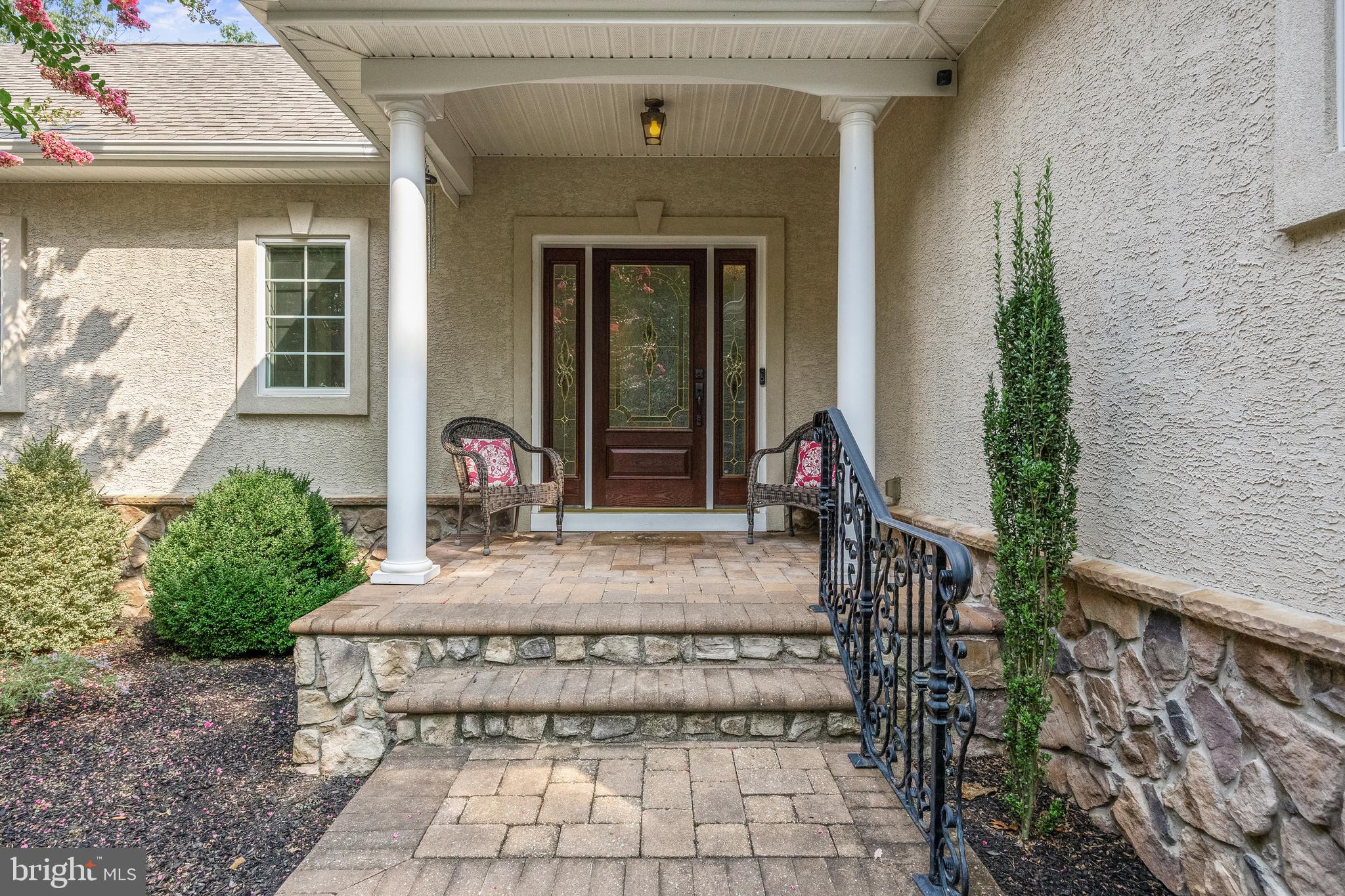 33 CRANBERRY COURT