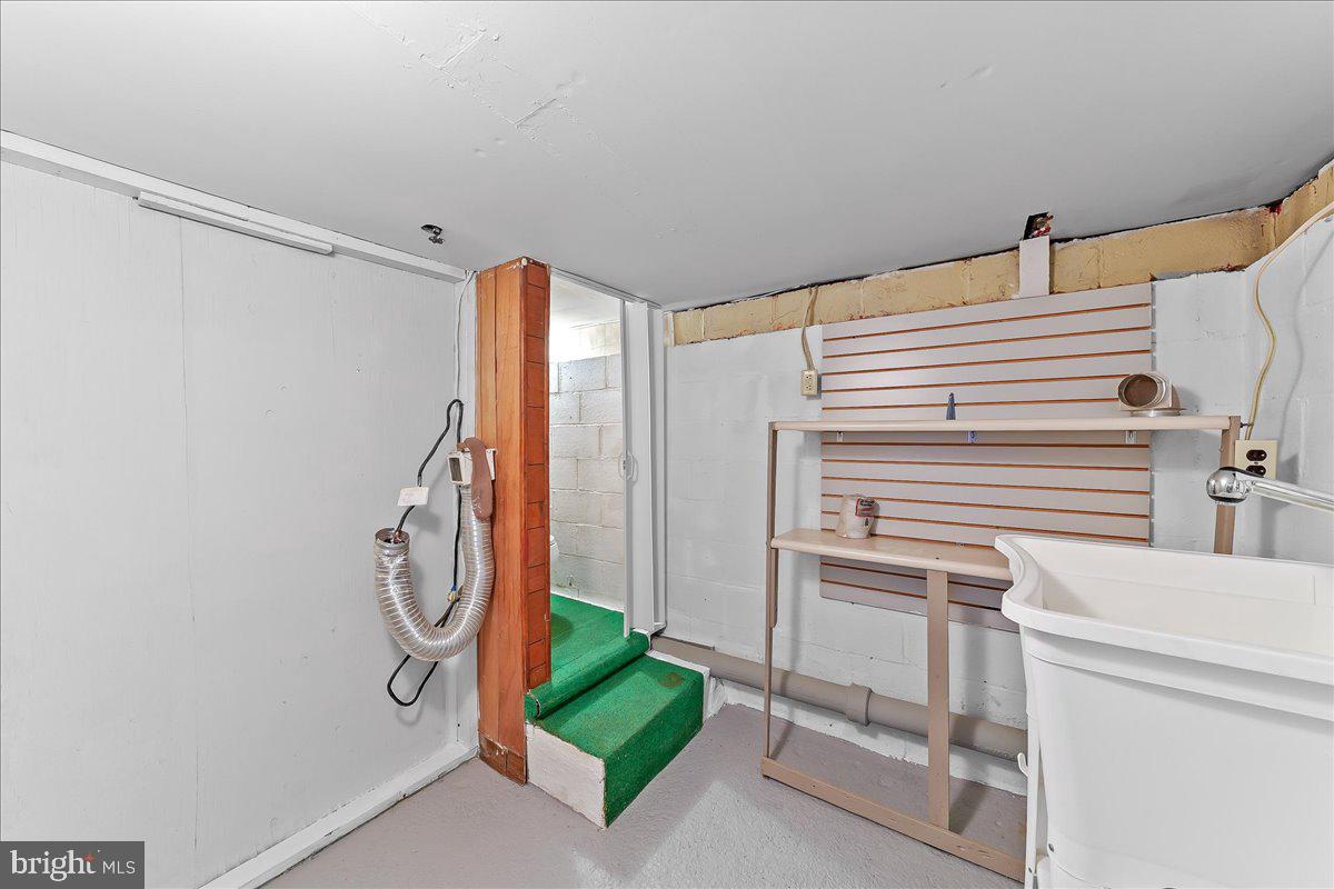 ELMWOOD GARDENS - Residential