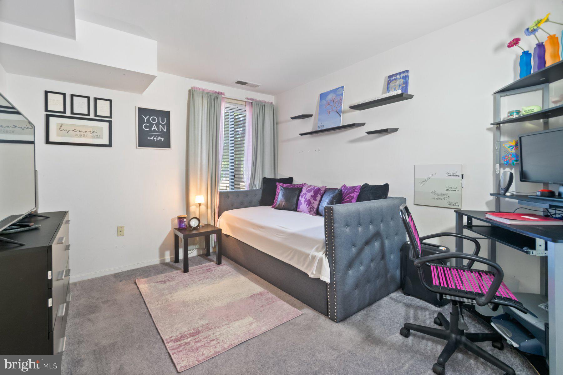 VILLAGE OF LONG REACH - Residential