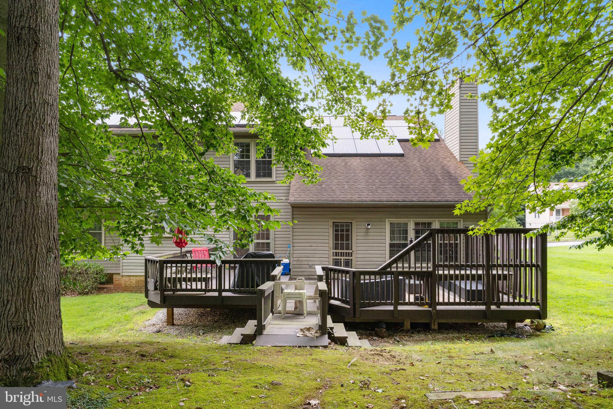 LEGEND MANOR - Residential