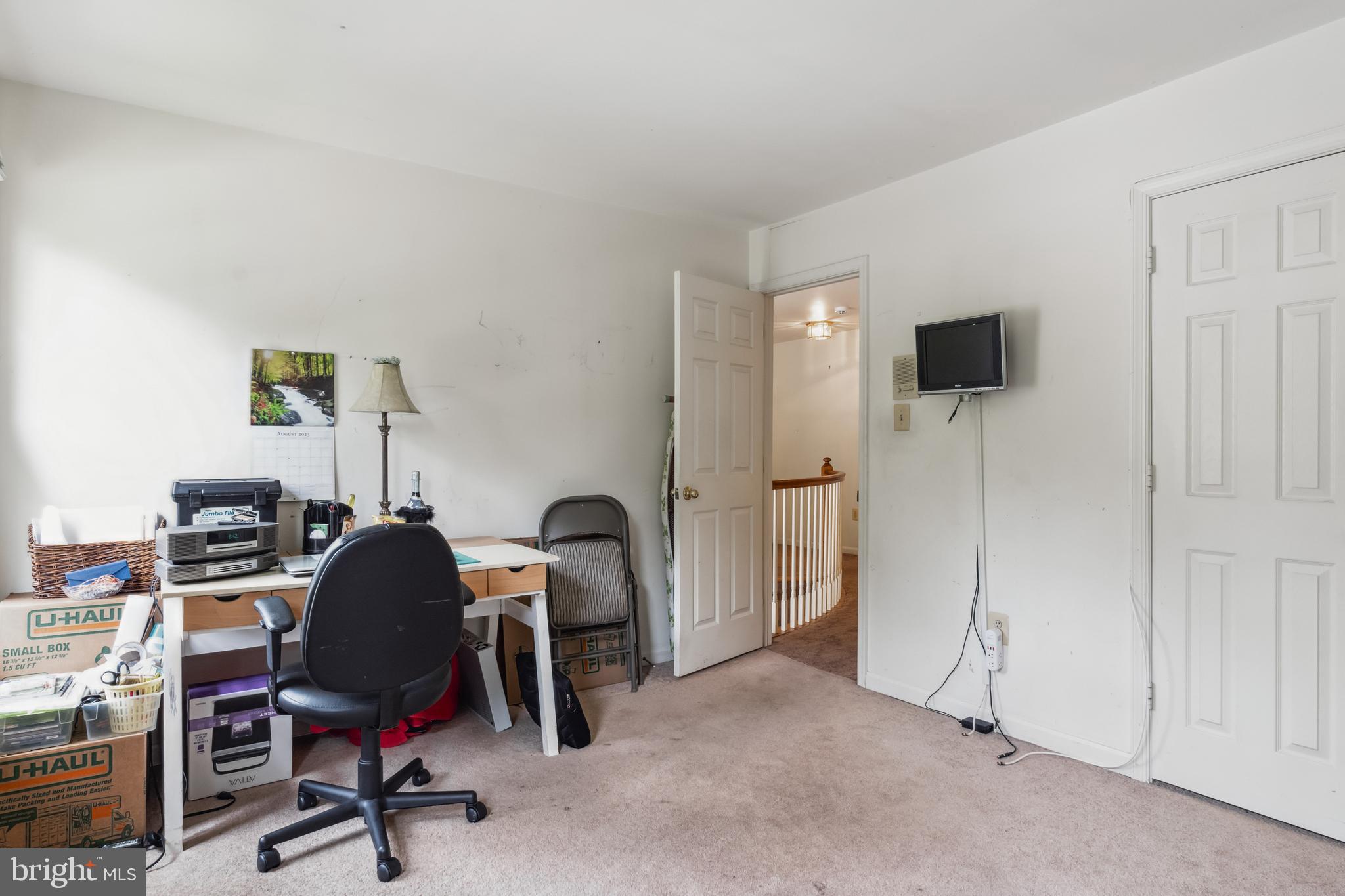 LEGEND MANOR - Residential