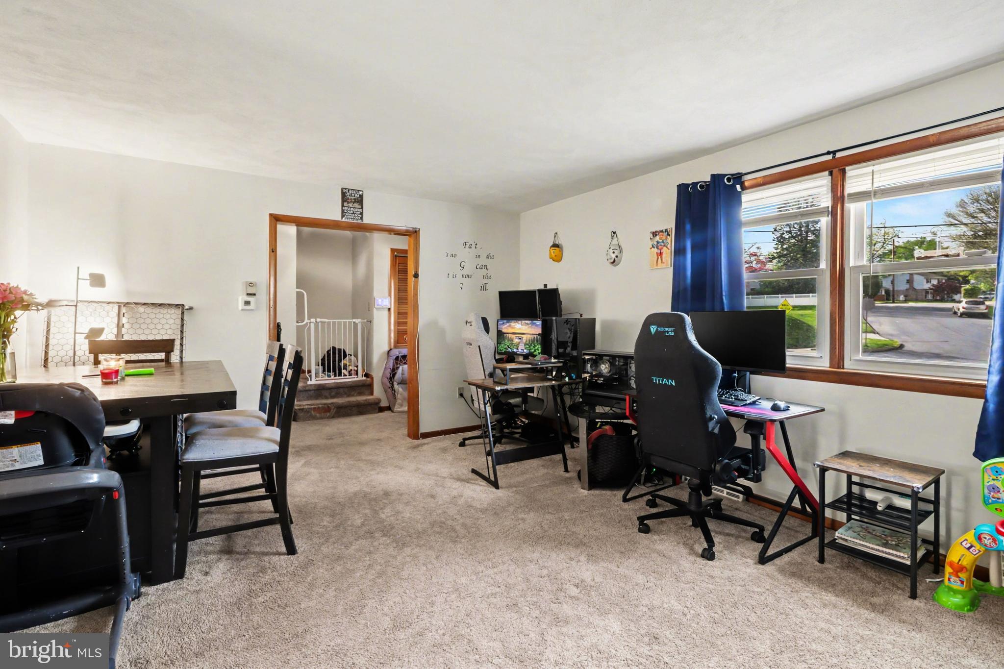 1252 BARLEY CORN SQUARE