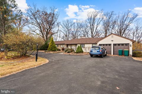 164 TRENTON ROAD LANGHORNE PA 19047