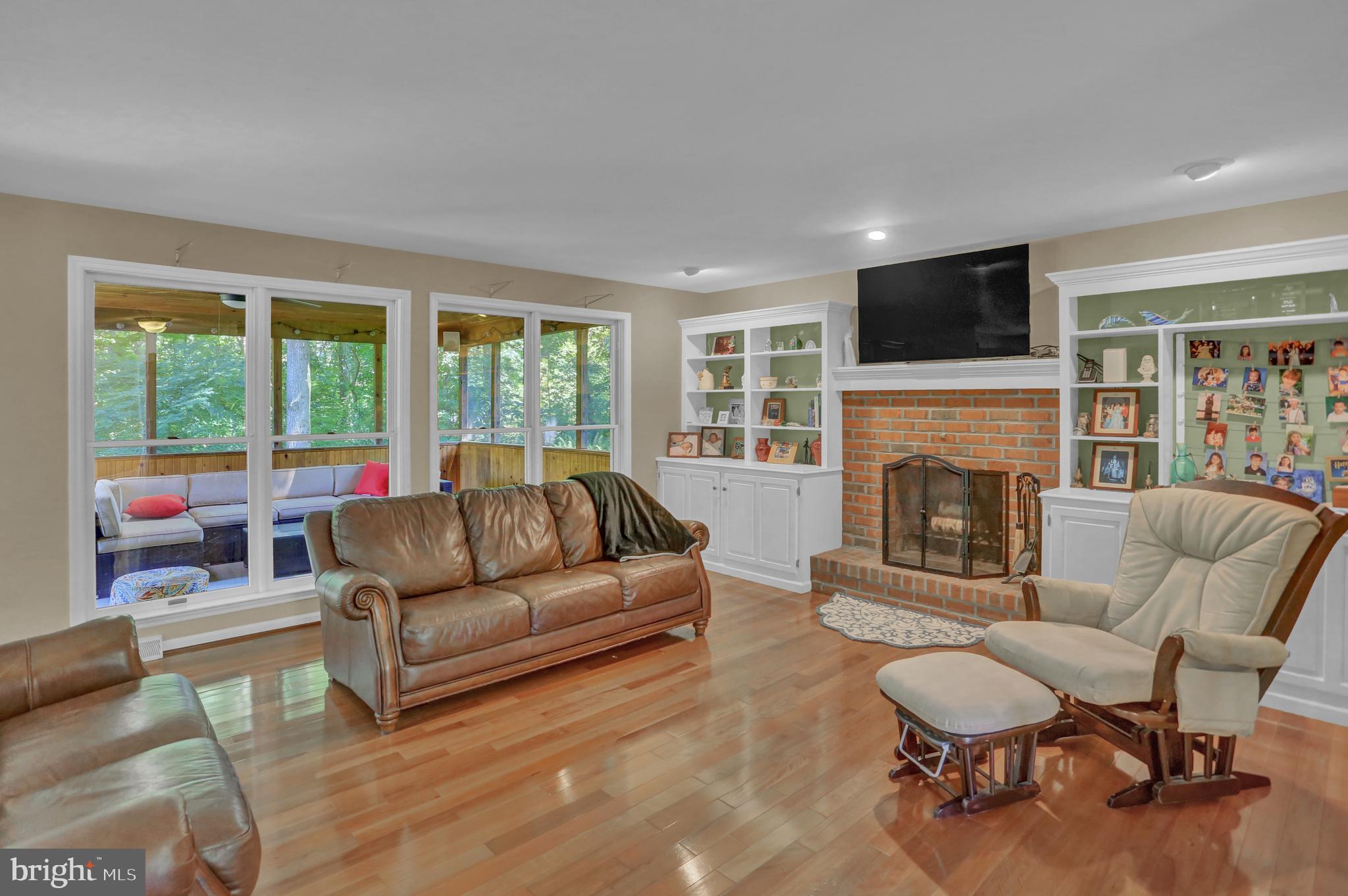 SENTRY WOODS - Residential