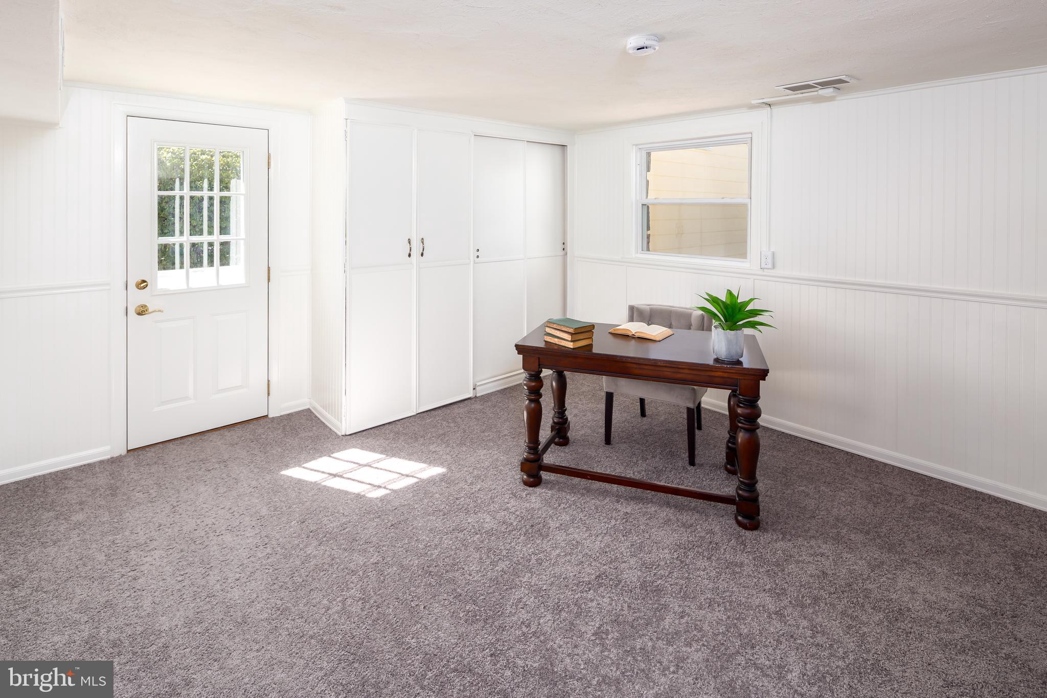 RADNOR HUNT - Residential