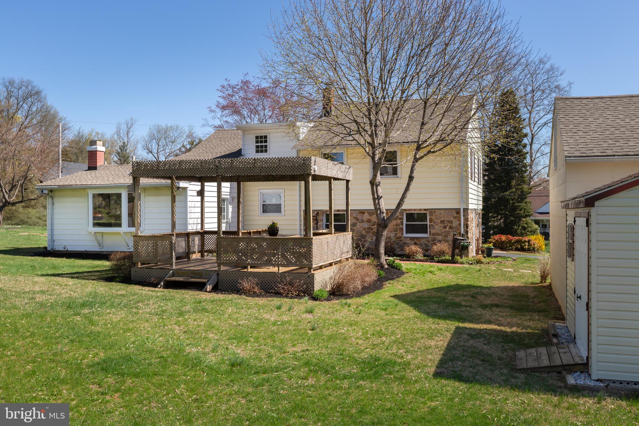 RADNOR HUNT - Residential