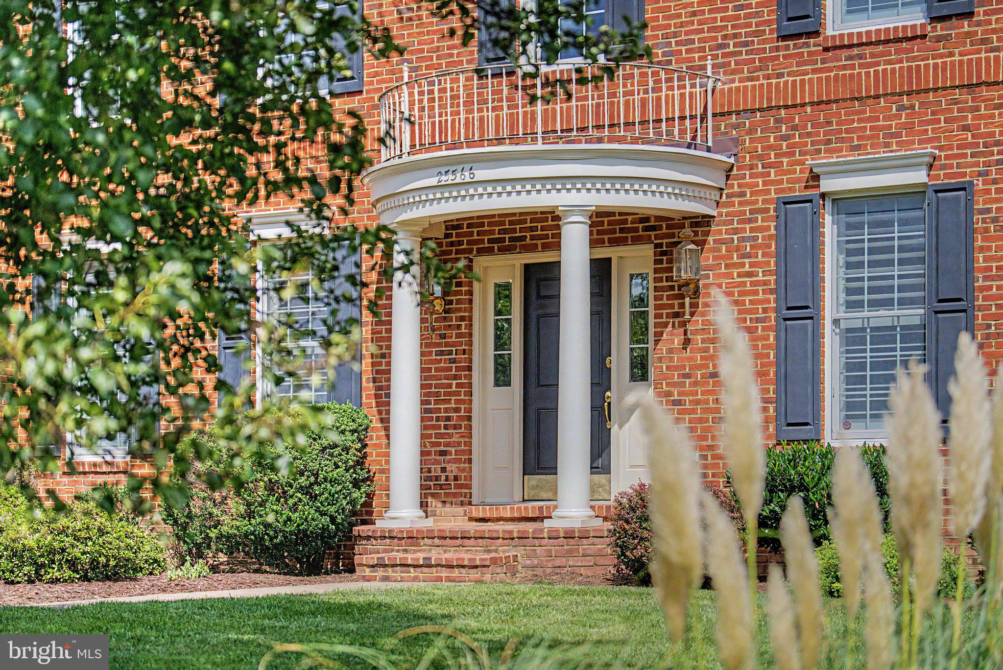 25566 MIMOSA TREE COURT