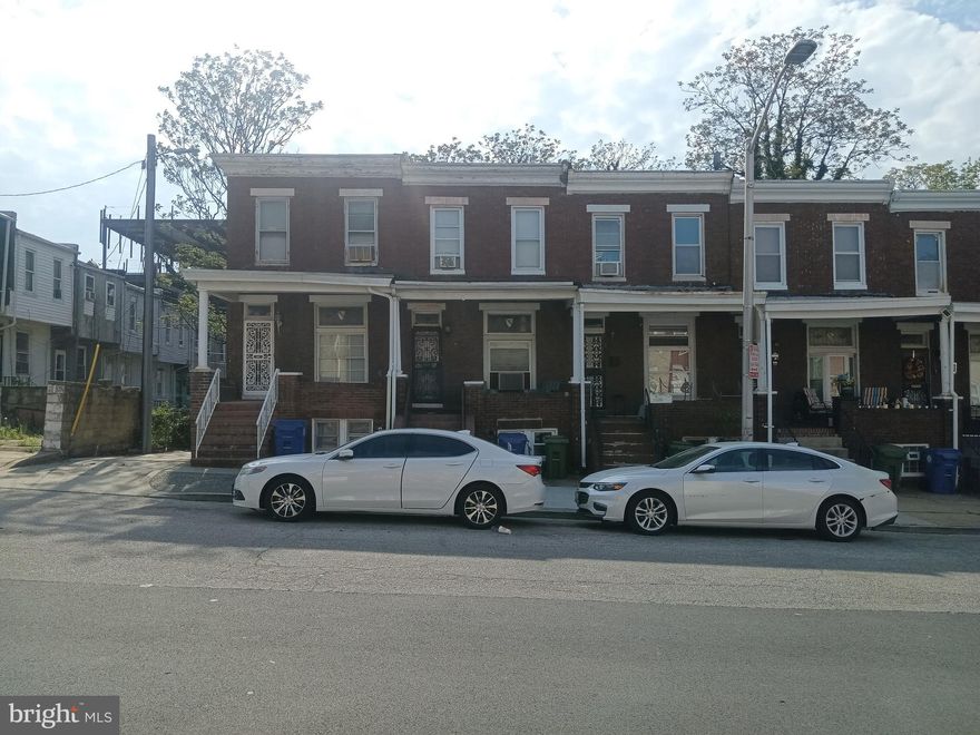 ONLINE AUCTION:  This auction takes place on the Ashland Auction Group Website Bidding Platform. Bidding begins 4/29/2026 @ 10:00 AM. Bidding ends 5/1/2026 @ 11:10 AM. List Price is Suggested Opening Bid. Deposit: $5,000.

2 Story Townhouse located in the Broadway East area.
JUST MINUTES to Collington Square Park and Johns Hopkins Hospital.
Easy access to major traffic artery N Broadway.
Property is occupied.