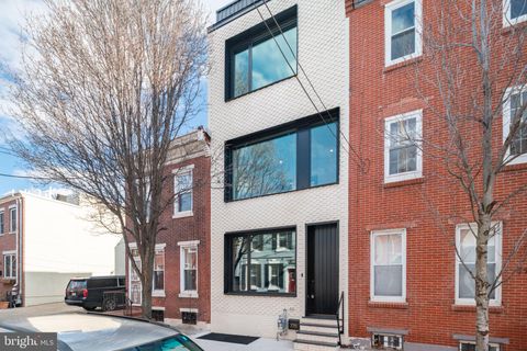 775 S CLEVELAND STREET PHILADELPHIA PA 19146