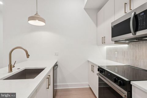 Condo For Rent - 20 W Allens Lane #110<br/> PHILADELPHIA, PA 19119