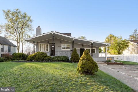 235 W CENTER AVENUE MAPLE SHADE NJ 08052