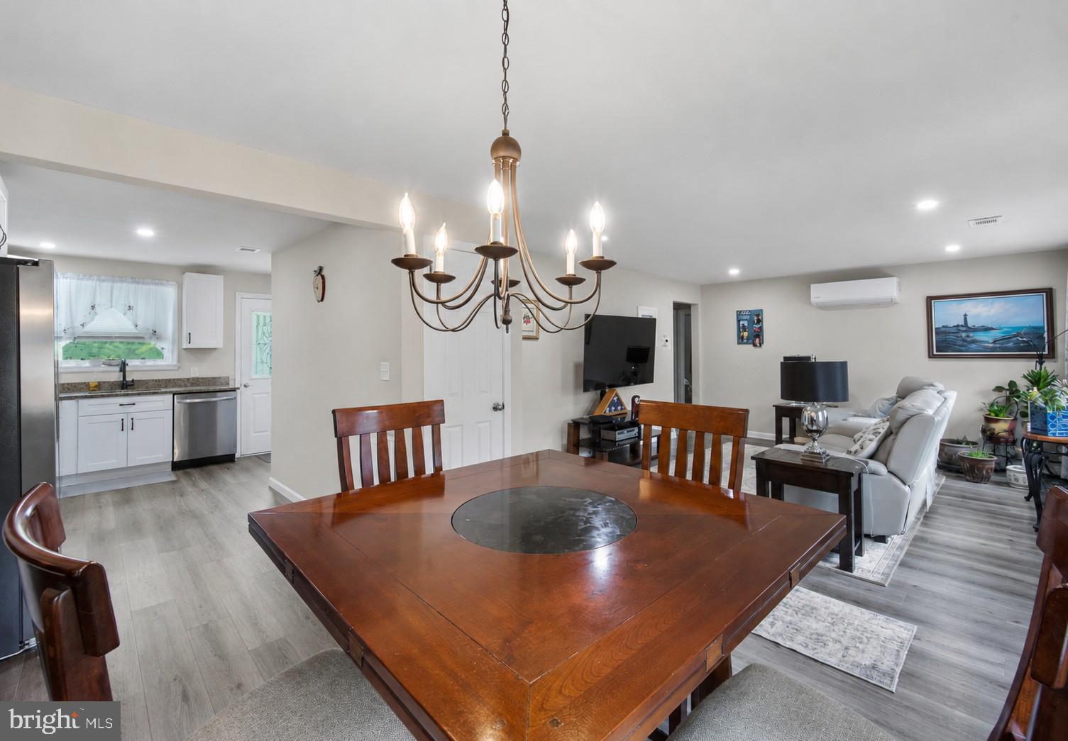 1363 GLEN ECHO DRIVE