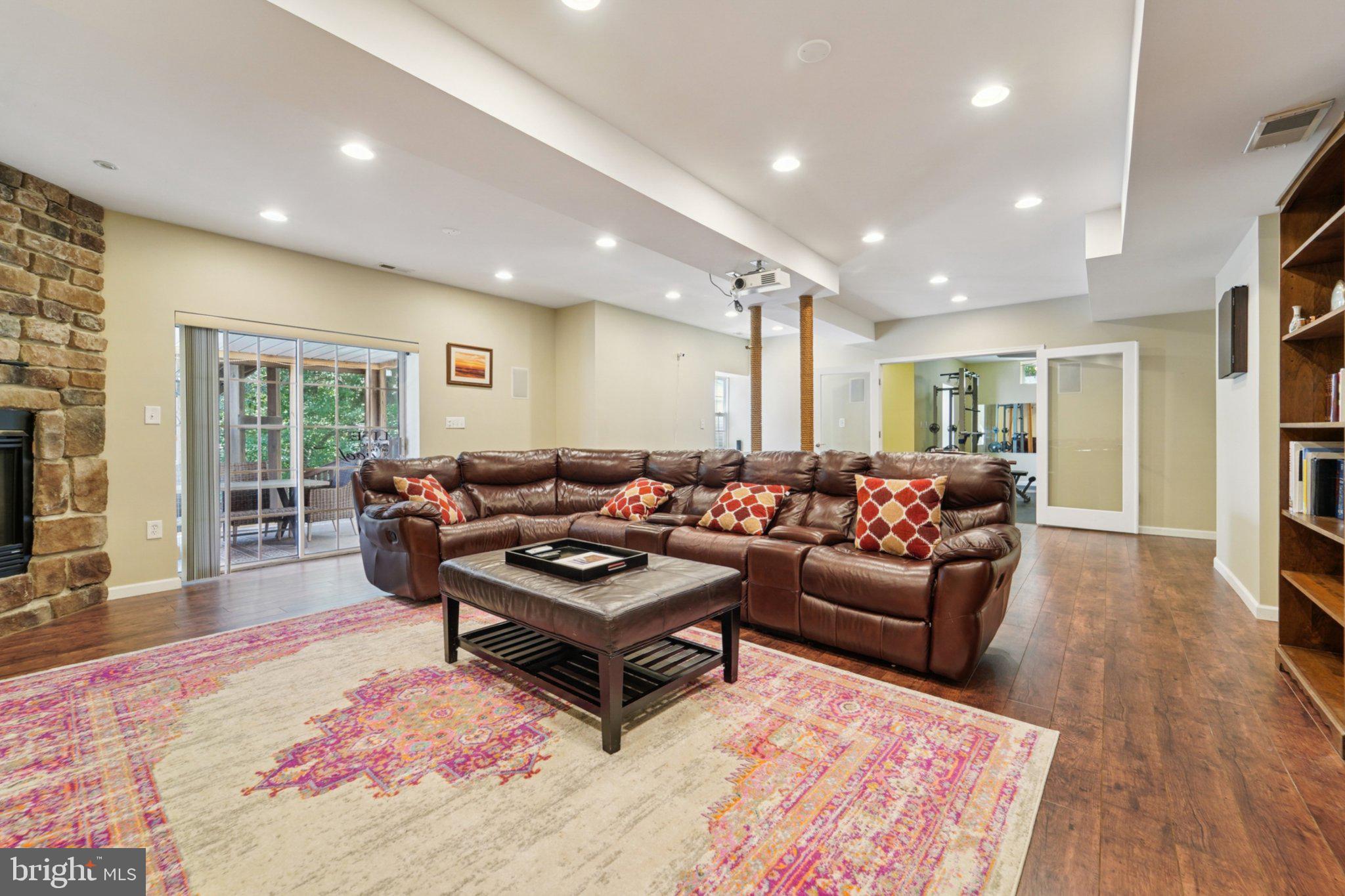 MANORWOOD - Residential