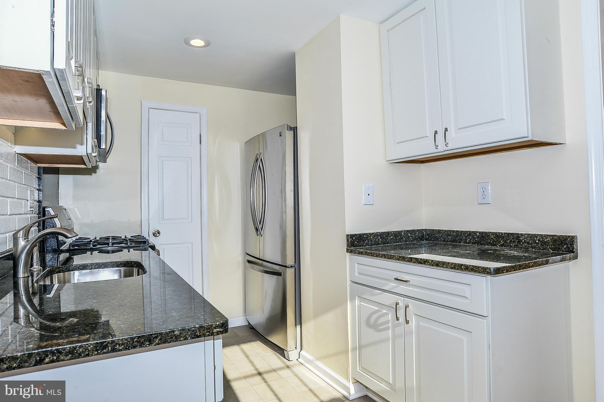 GREENWICH HILL - Residential