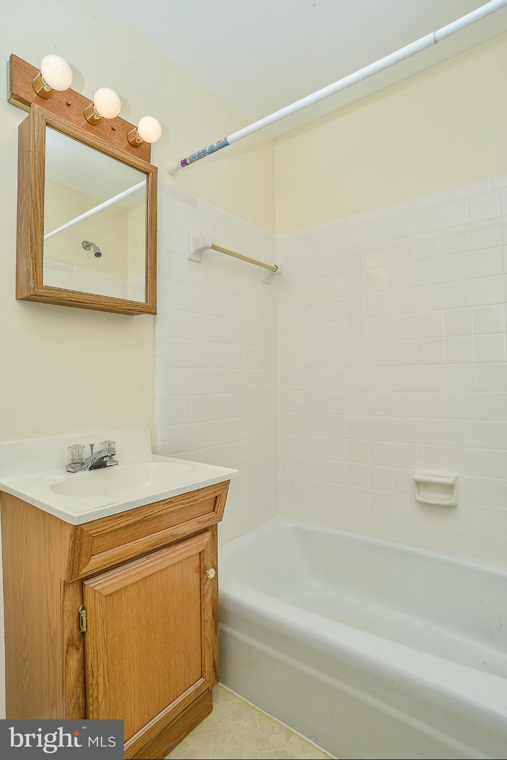 GREENWICH HILL - Residential