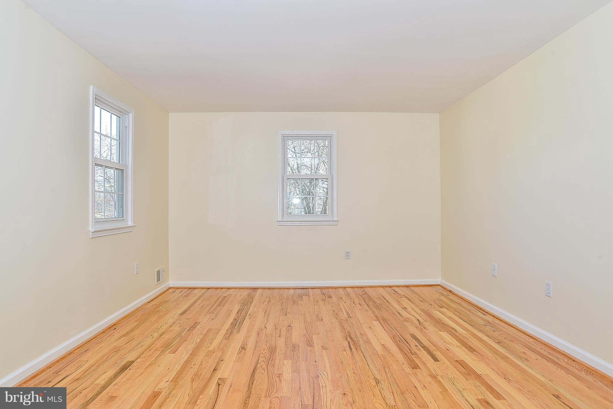 GREENWICH HILL - Residential