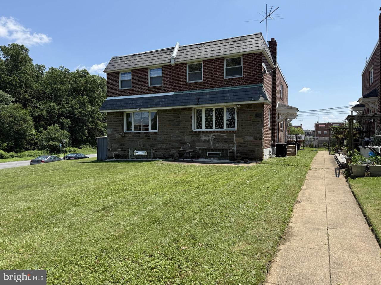 7421 ROOSEVELT BOULEVARD