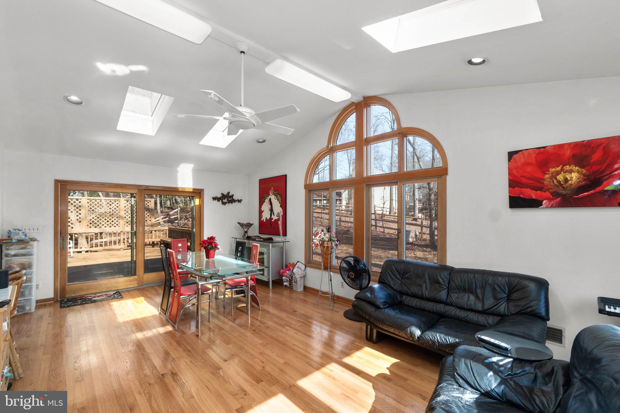 OLNEY SQUARE - Residential