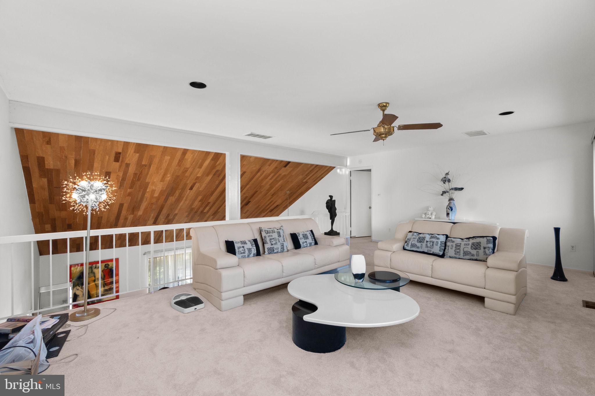 OLNEY SQUARE - Residential