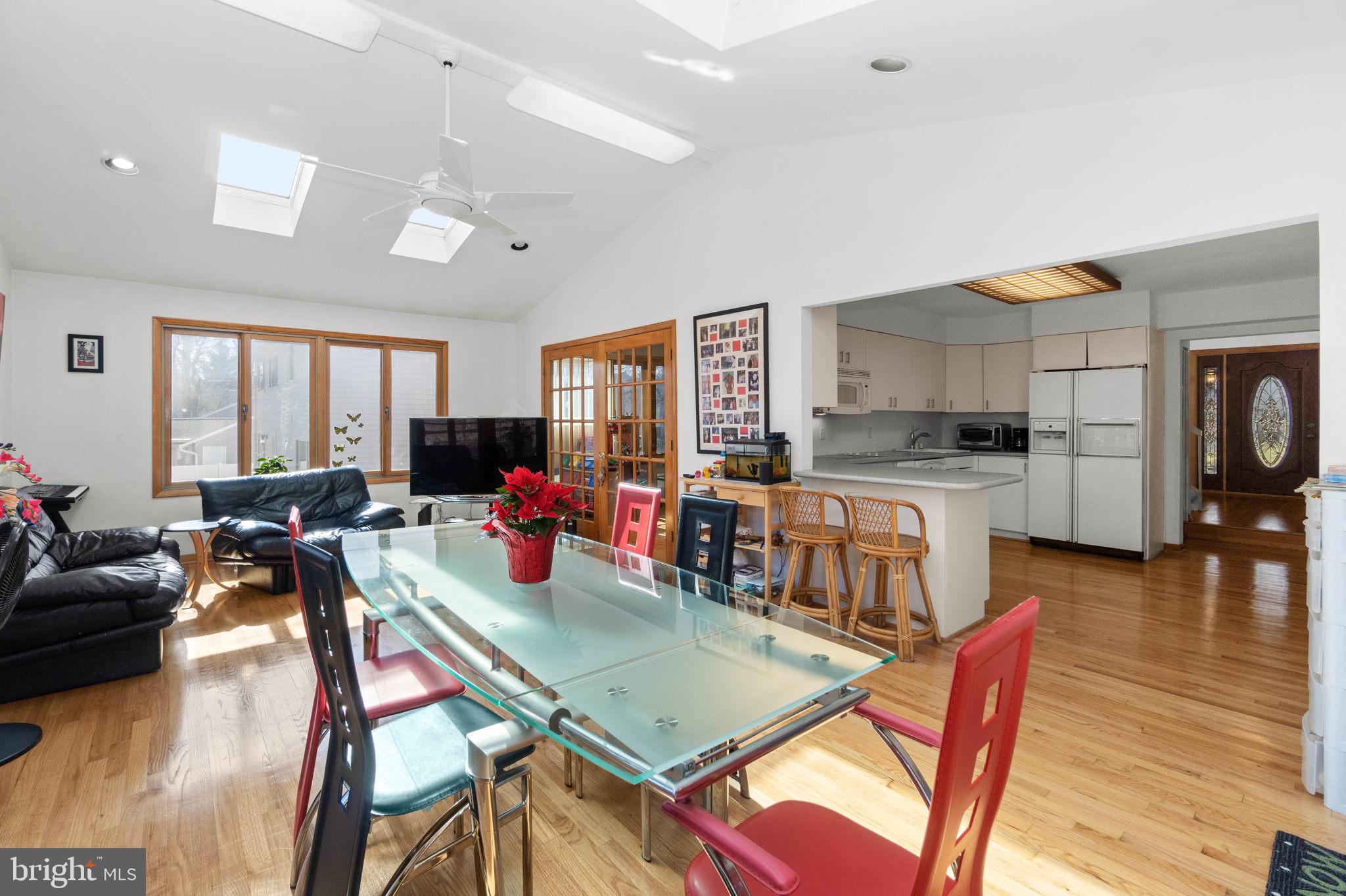 OLNEY SQUARE - Residential