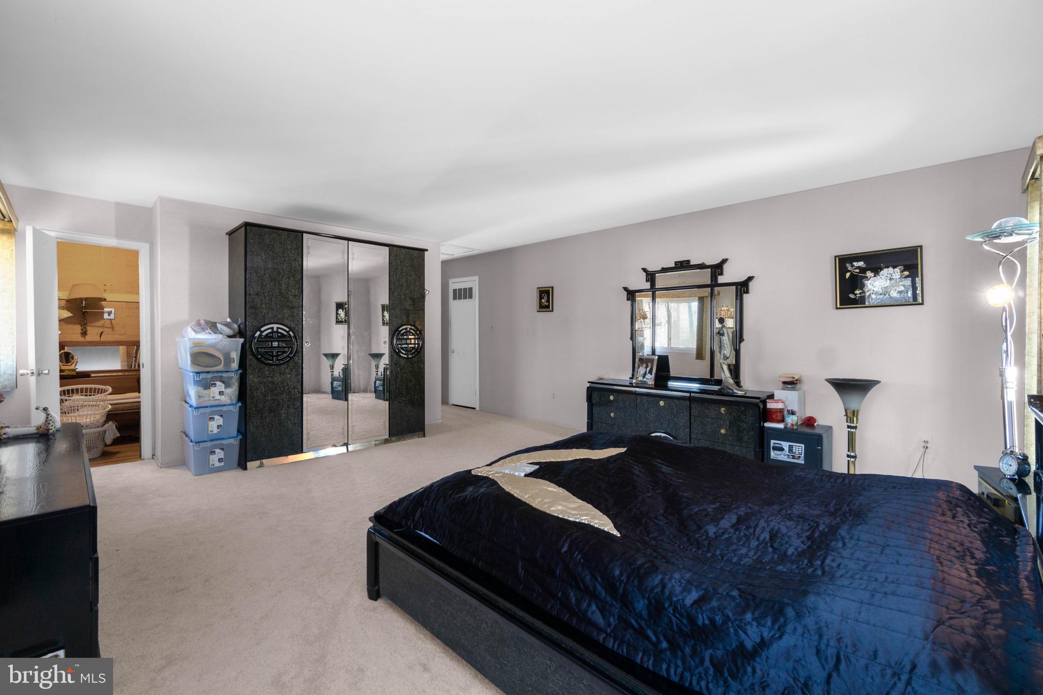 OLNEY SQUARE - Residential