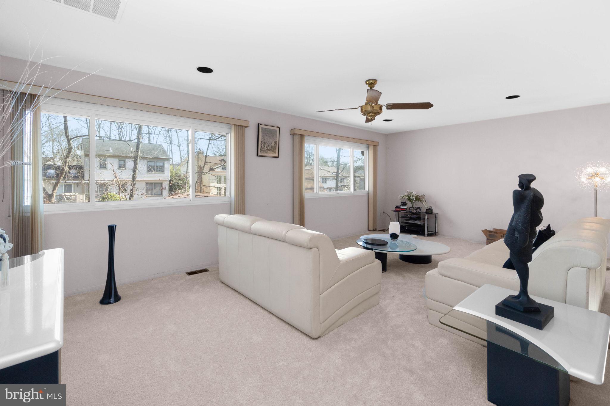 OLNEY SQUARE - Residential