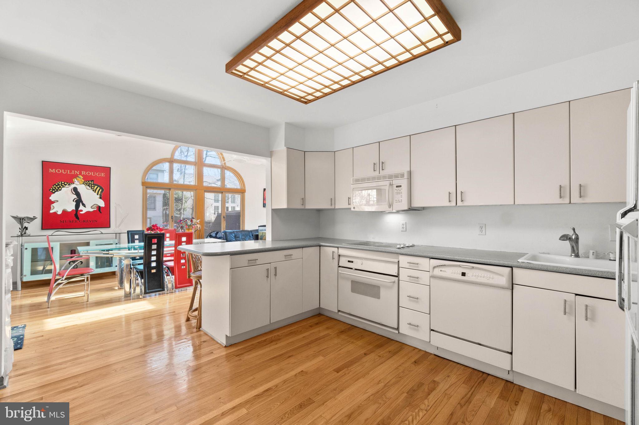 OLNEY SQUARE - Residential