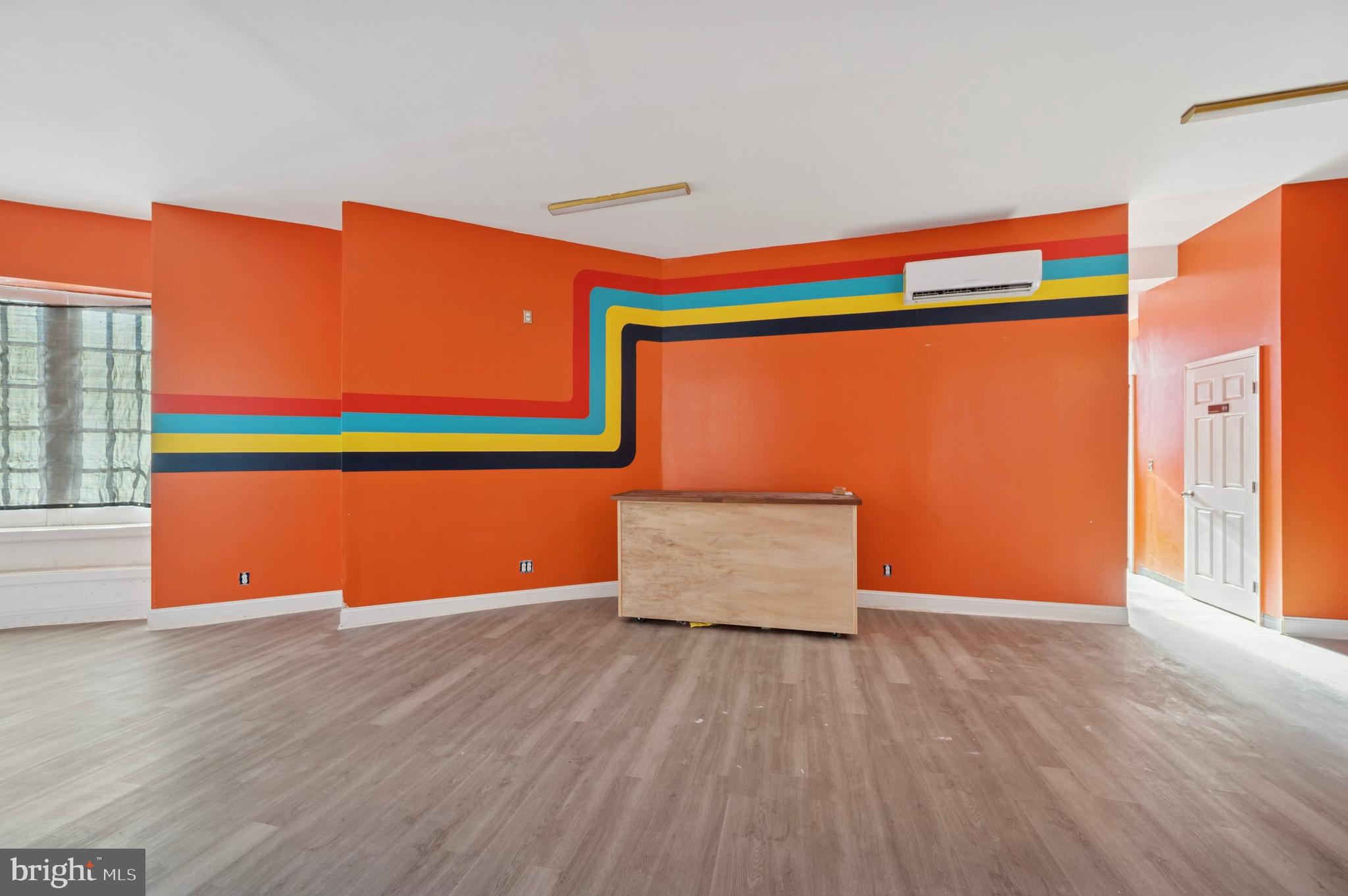 3826 LANCASTER AVENUE COMMERCIAL SPACE