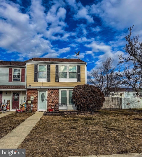 Townhouse For Sale - 42 Victoria Manor Court<br/> SICKLERVILLE, NJ 08081