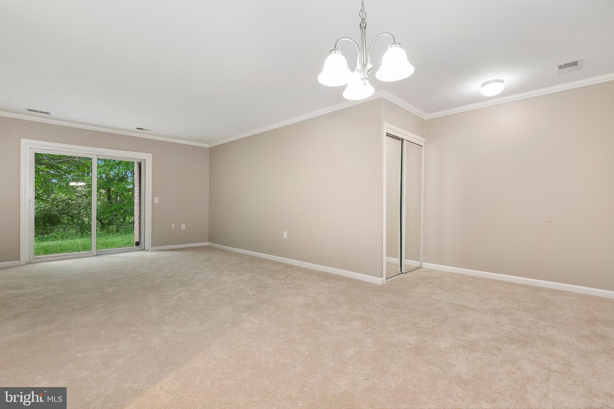 FLOWER HILL - Residential