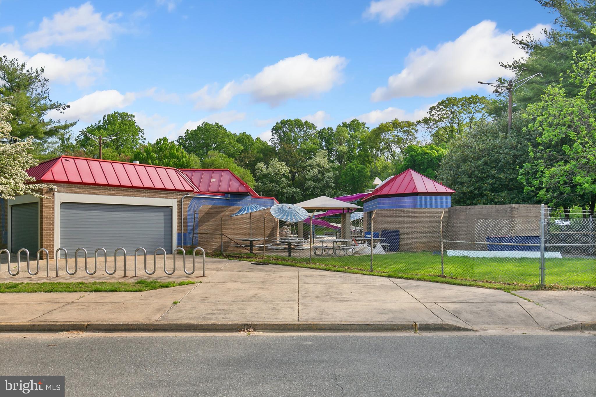 FLOWER HILL - Residential