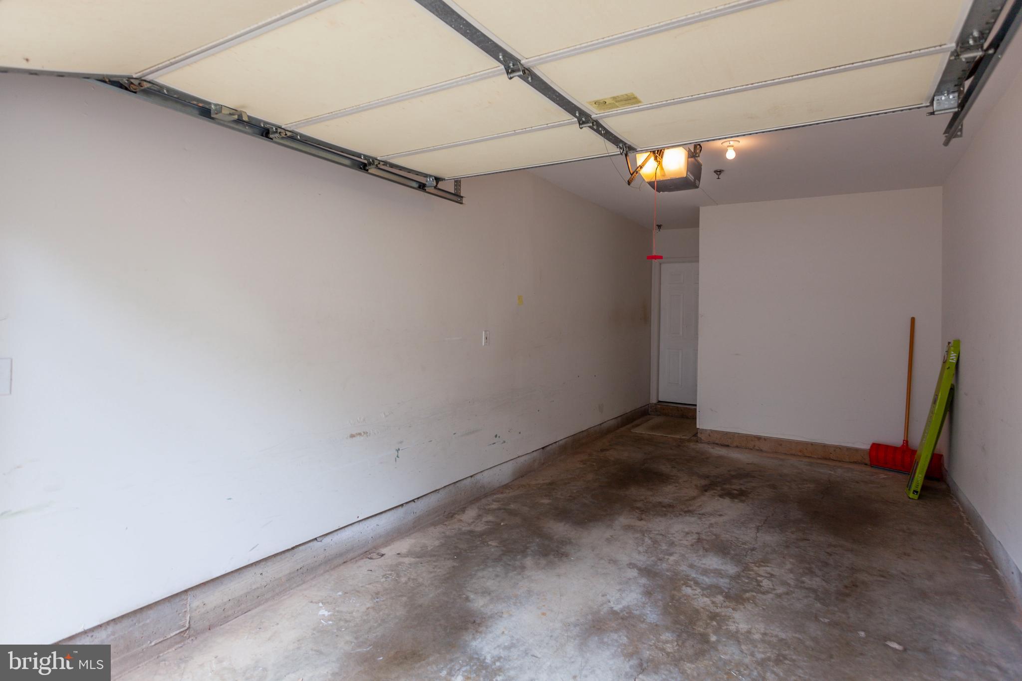 GATES OF FAIR LAKES - Residential Lease